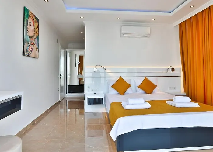 Villa Uezuemlue 3 Bedroom Secluded With Private Pool Hot Tub Kalkan