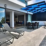 Willa Uezuemlue 3 Bedroom Secluded With Private Pool Hot Tub Kalkan