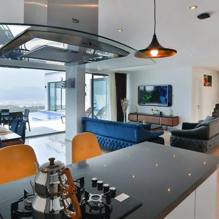 Uezuemlue 3 Bedroom Secluded With Private Pool Hot Tub Villa Kalkan