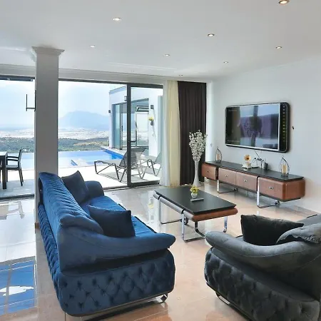 Uezuemlue 3 Bedroom Secluded With Private Pool Hot Tub Kalkan
