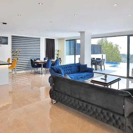 Uezuemlue 3 Bedroom Secluded With Private Pool Hot Tub Villa *