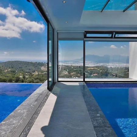 Uezuemlue 3 Bedroom Secluded With Private Pool Hot Tub