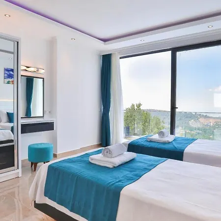 Uezuemlue 3 Bedroom Secluded With Private Pool Hot Tub Villa *
