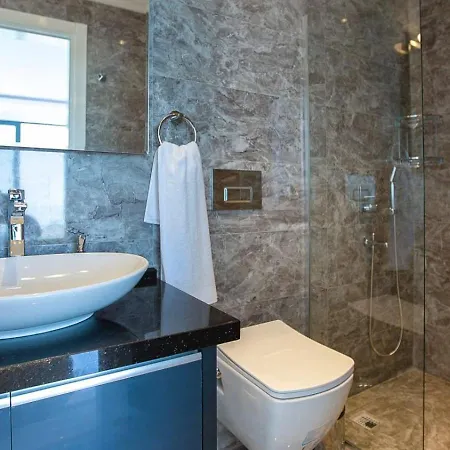 Uezuemlue 3 Bedroom Secluded With Private Pool Hot Tub * Kalkan