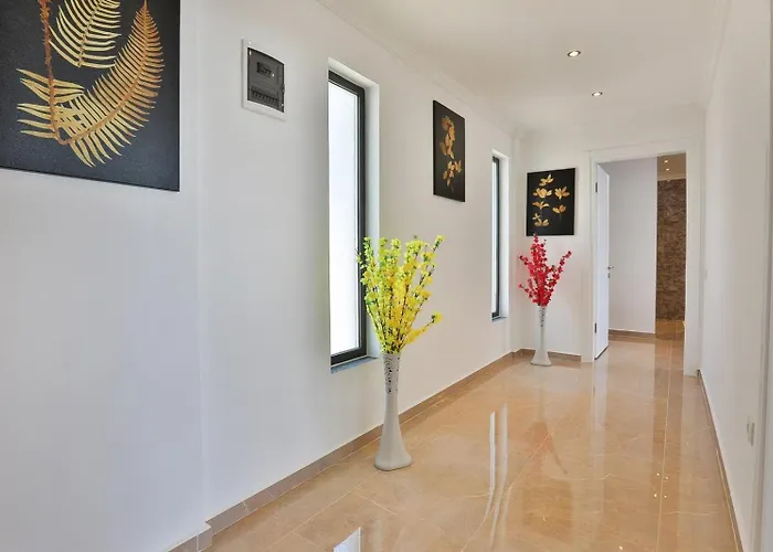 Вилла Uezuemlue 3 Bedroom Secluded With Private Pool Hot Tub *