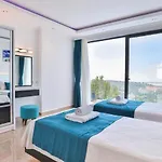 Uezuemlue 3 Bedroom Secluded With Private Pool Hot Tub فيلة *