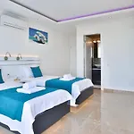 Uezuemlue 3 Bedroom Secluded With Private Pool Hot Tub * كالكان