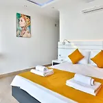 Uezuemlue 3 Bedroom Secluded With Private Pool Hot Tub * كالكان