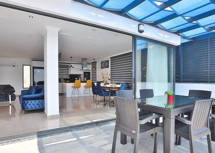 别墅 Uezuemlue 3 Bedroom Secluded With Private Pool Hot Tub 卡尔坎